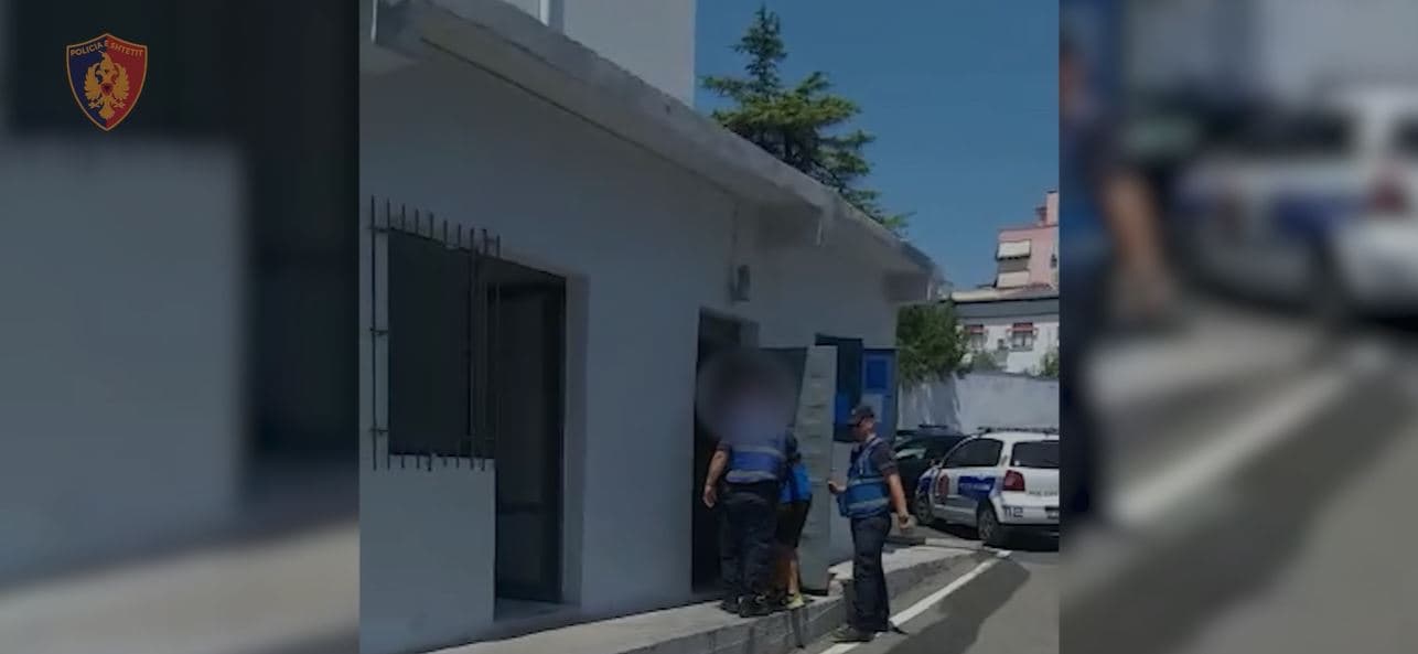 Vidhnin në bashkëpunim, kapen nga “Shëtitësit” dy vëllezërit në Elbasan
