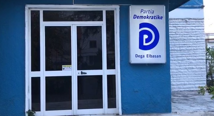 Në prag të protestës/ Mbi 2 mijë anëtarë të PD-së së Elbasanit drejt Tiranës, në dispozicion 20 autobusë