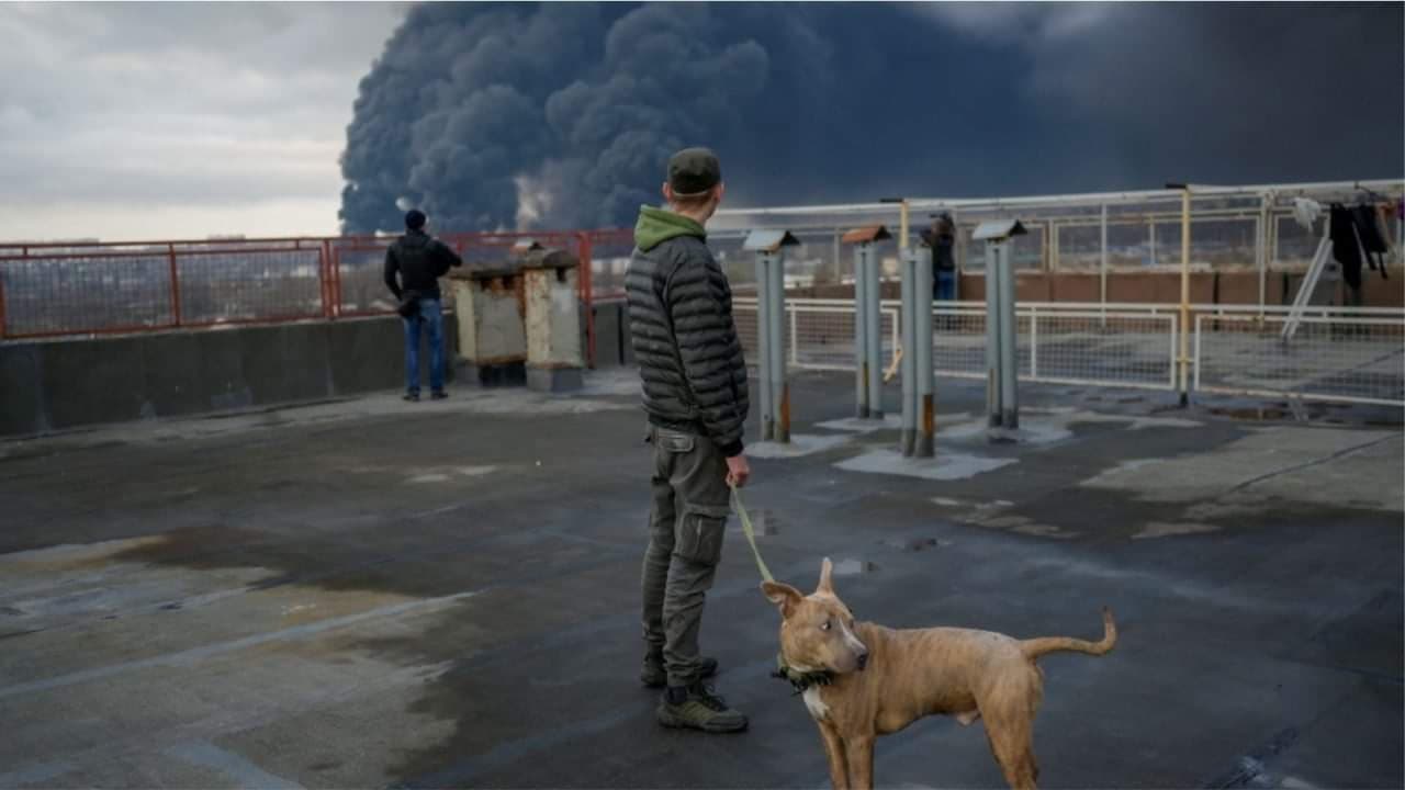 Raketat ruse shkatërrojnë hangarët e mbushur me grurë në Odessa