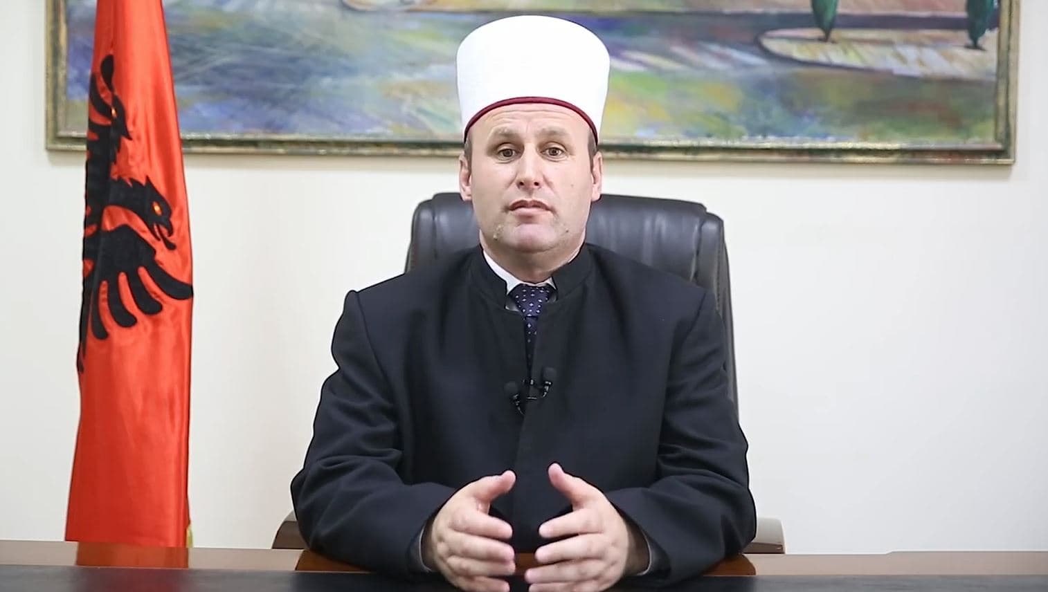 Kurban Bajrami/ Kreu i KMSH: Shtrini dorën e vëllazërimit, lusim Zotin për paqe dhe prosperitet