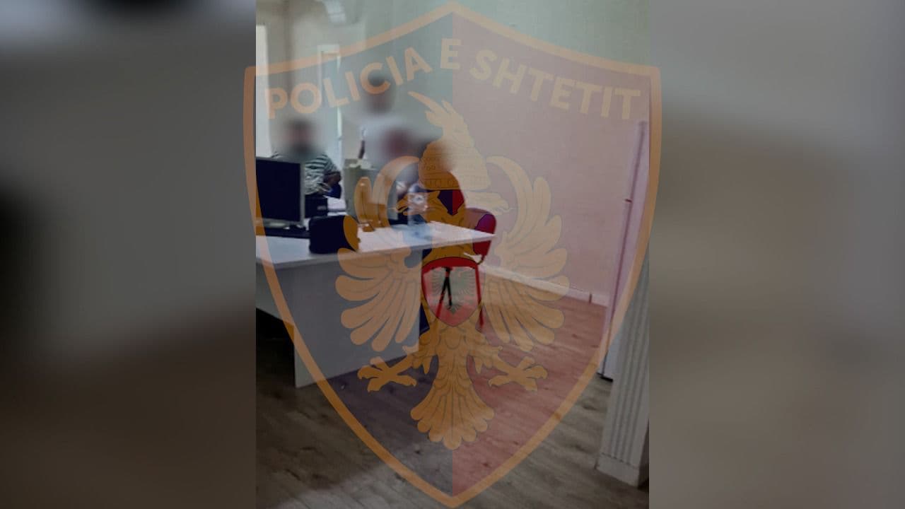 Mashtronin të huajit të investonin në bursa fiktive, në pranga administratori i Call Center-it dhe dy të tjerë