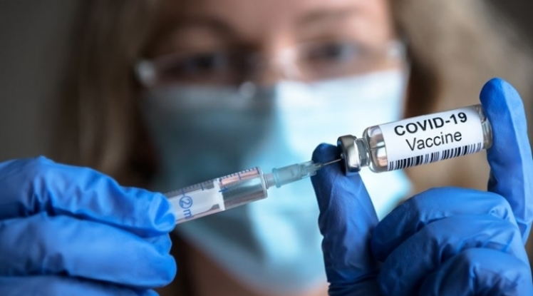 Covid 19, BE rekomandon dozën e dytë përforcuese për personat mbi 60 vjeç