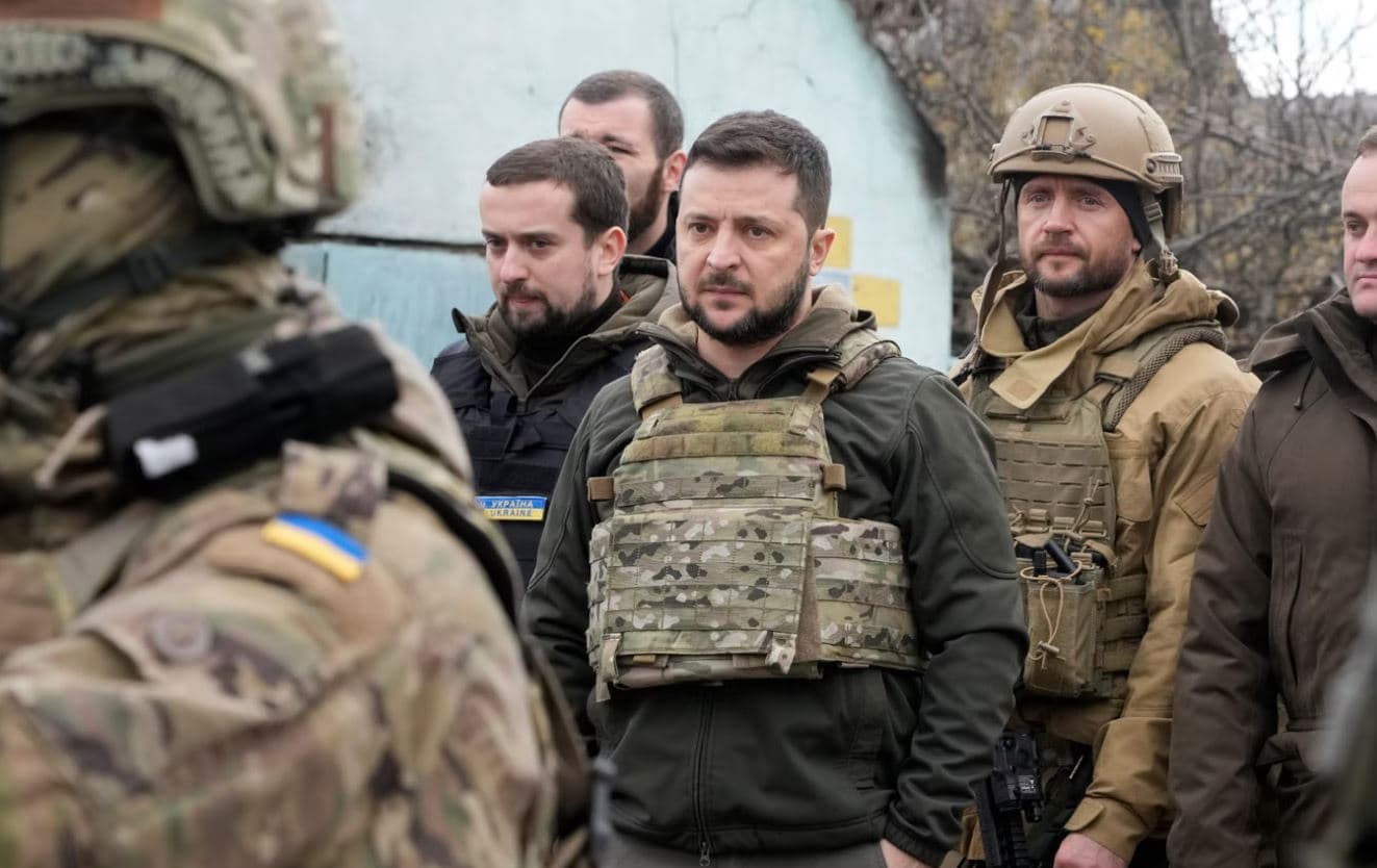 Zelensky përgatit 1 milion ushtarë për të rimarrë Jugun: Do të ndëshkojmë përgjegjësit për sulmin në Donetsk