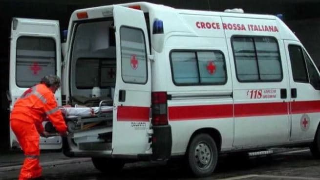 Makina përplaset me pemën, emigranti shqiptar humb jetën në Itali