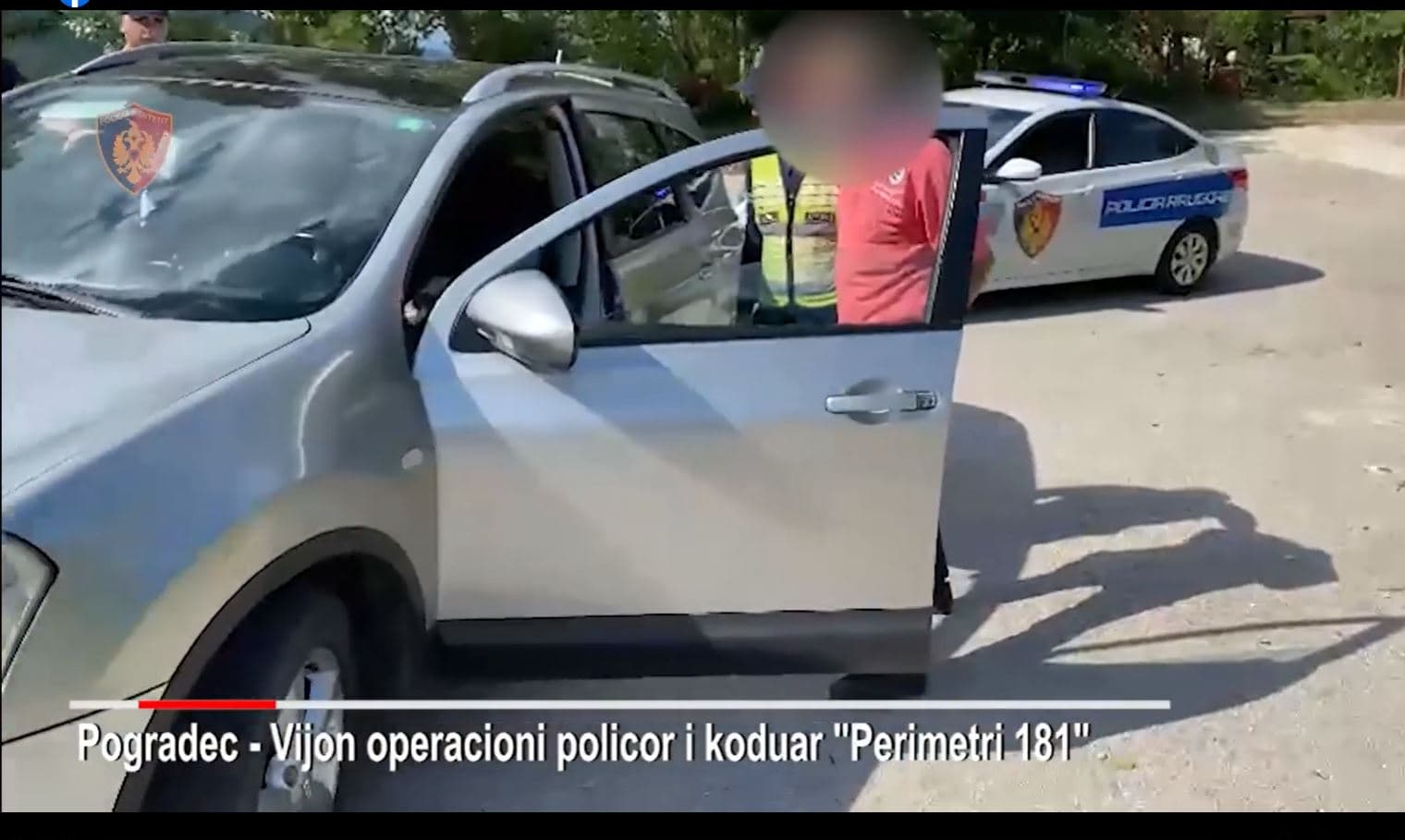 Transportonte emigrantë të paligjshëm në Pogradec, prangoset 48-vjeçari, procedohet bashkëshortja