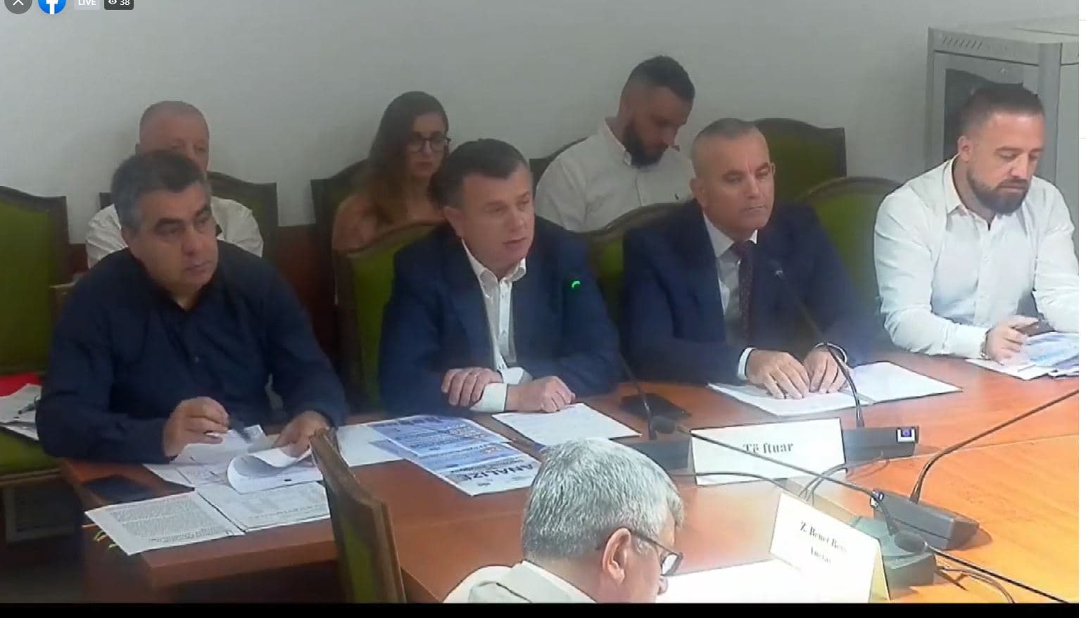 Ndryshime në Kodin Rrugor/ Balla: Të zgjatet vlefshmëria e patentës, kufizim të shpejtësisë për shoferët e rinj