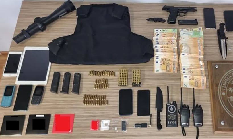 Akuzohet për vrasjen e Artan Cukut/ Policia greke jep detaje nga arrestimi i Jambellit, gjendet arsenal armësh