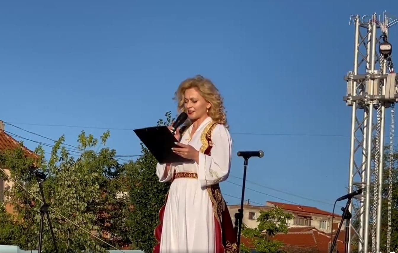 Lojëra popullore dhe rite në festivalin kombëtar, folklori i 12 krahinave në garën e Devollit