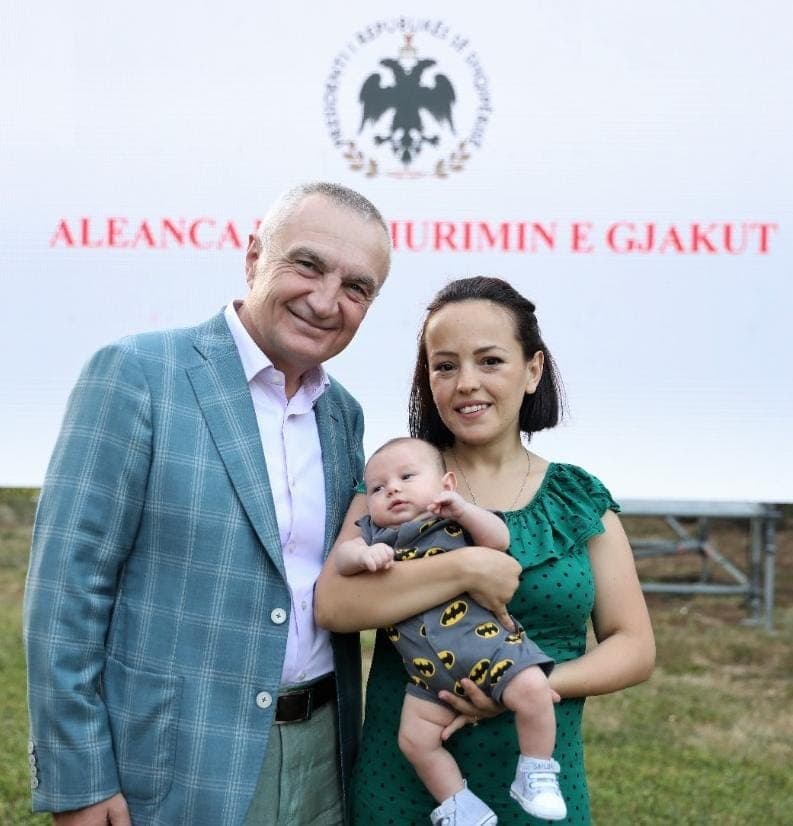   Meta apel qytetarëve: Dhuroni gjak, shpëtoni jetë