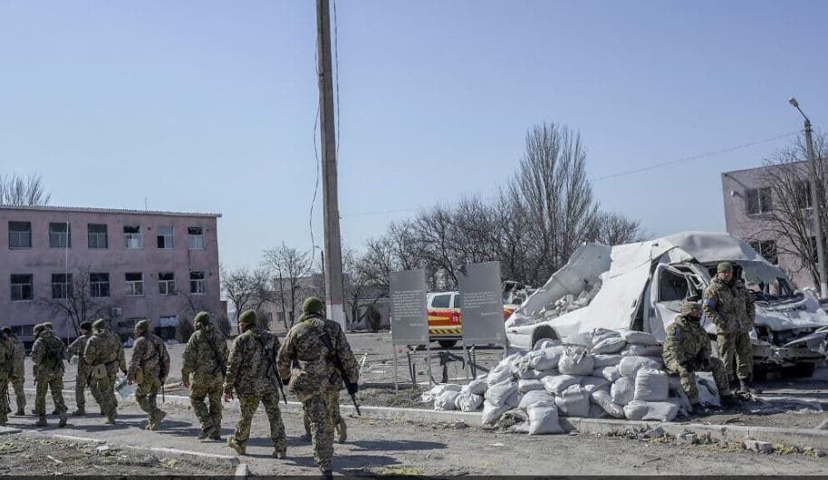 Rusia sulmon bazën e ukrainasve në Mykolaiv, vriten më shumë se 200 ushtarë 