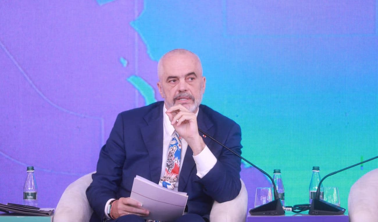 Sulmi ndaj faqeve zyrtare/ Rama: Agresori nuk ka arritur ta shembë sistemin e mbrojtjes