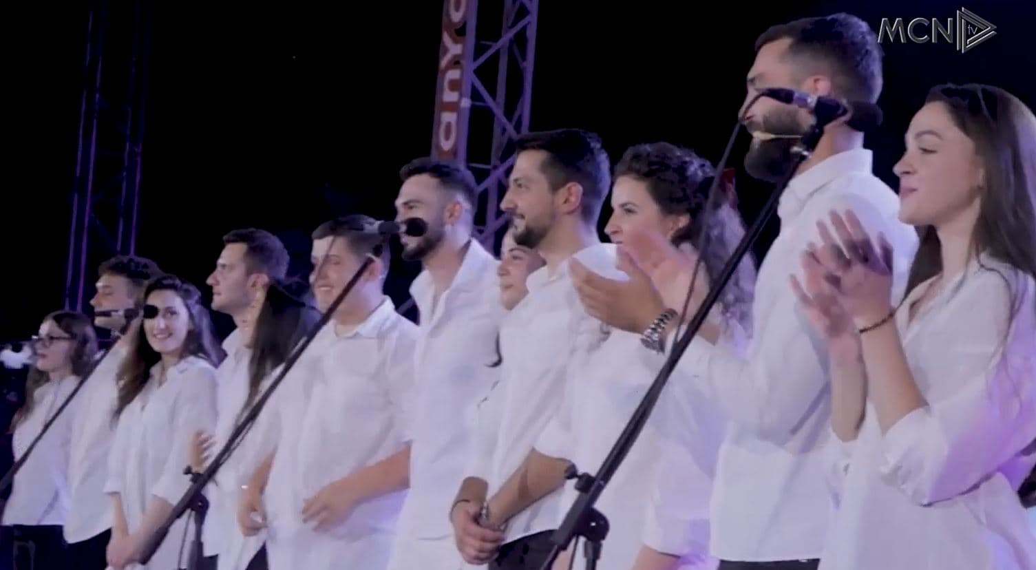 ‘Brodway’ në Tiranë nga studentët e arteve (VIDEO)