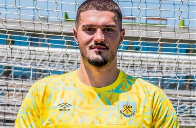 Portieri i Kosovës largohet nga Manchester City, firmos me klubin tjetër anglez