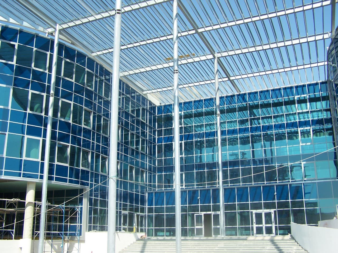 Korrupsion në drejtësi/ Pranga gjyqtares në Elbasan, avokatit dhe tre qytetarëve