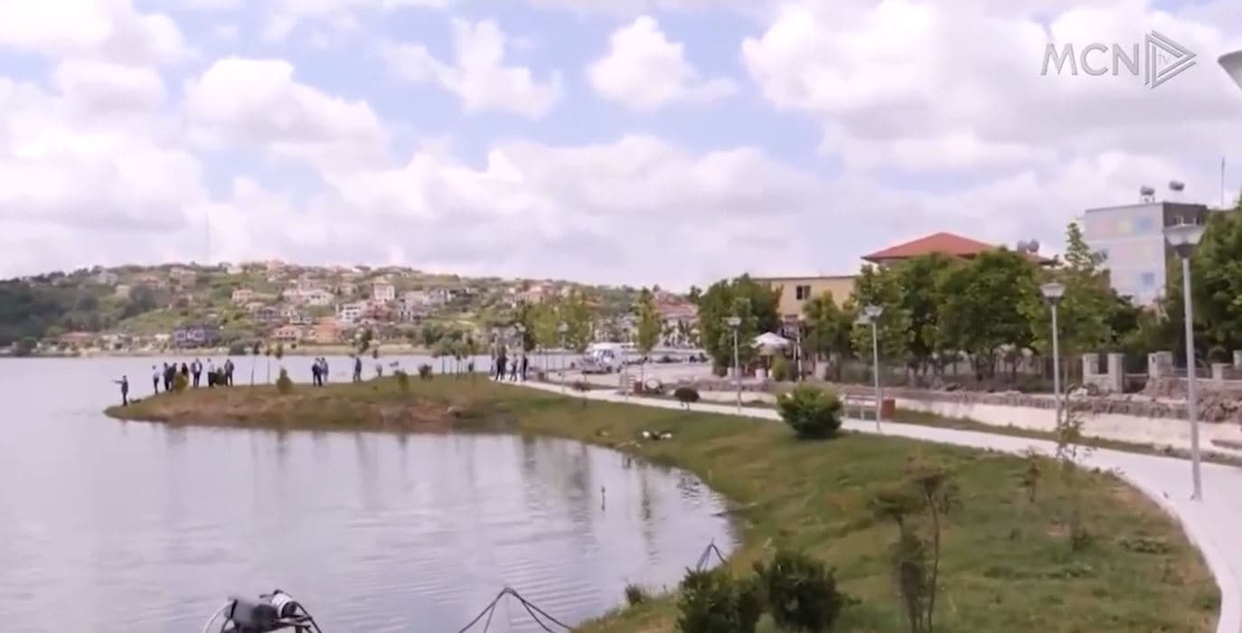 Belshi humbet interesin e vizitorëve/ Qytetarët: Punime pa cilësi! (VIDEO)