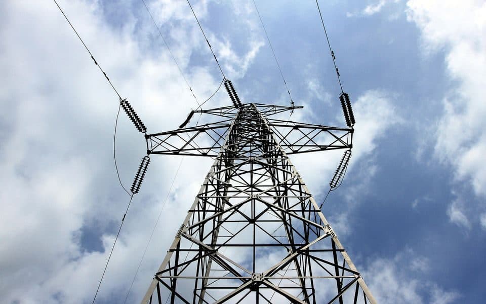 Qeveria greke, mbi 1.1 miliardë euro subvencion për energjinë elektrike në gusht