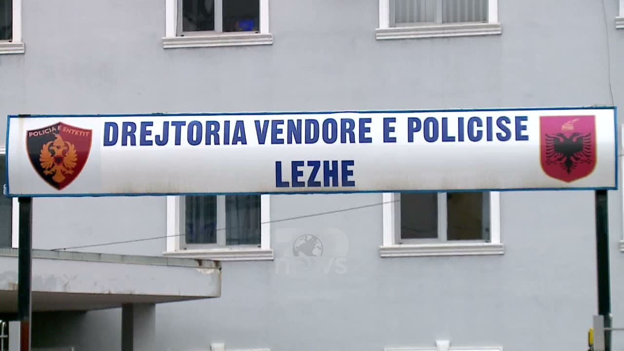 I vodhën me dhunë varsen një shtetaseje, në pranga dy të rinjtë/ Procedohet pronari i argjendarisë