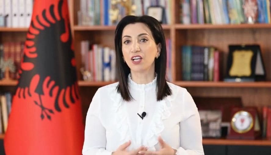 Kushi: Rritet numri i punonjësve psiko-socialë dhe mësuesve ndihmës në vitin e ardhshëm shkollor 