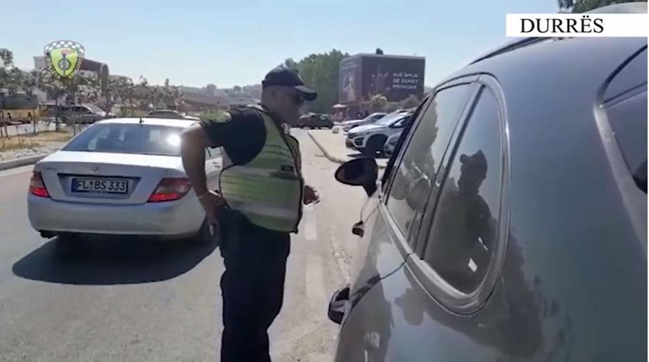 6 shoferë  të arrestuar në Durrës, 1594 gjoba dhe 49 patenta të pezulluara në një javë