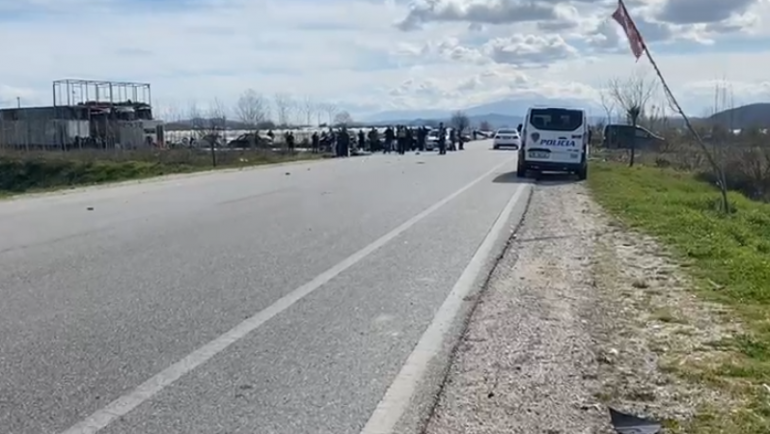 Aksident në Fier, makina përplas një fëmijë katër vjeç