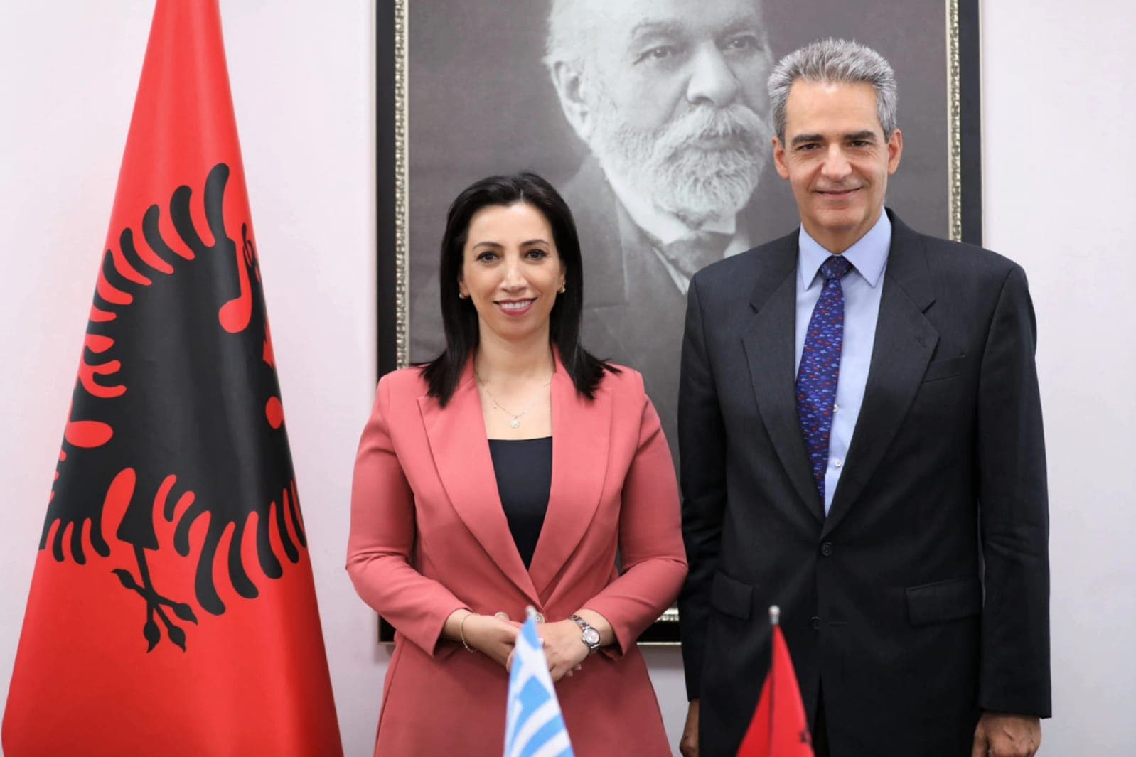 Kushi me zv.ministrin grek të Arsimit: Drejt marrëveshjes për njohjen e diplomave dhe gradave shkencore