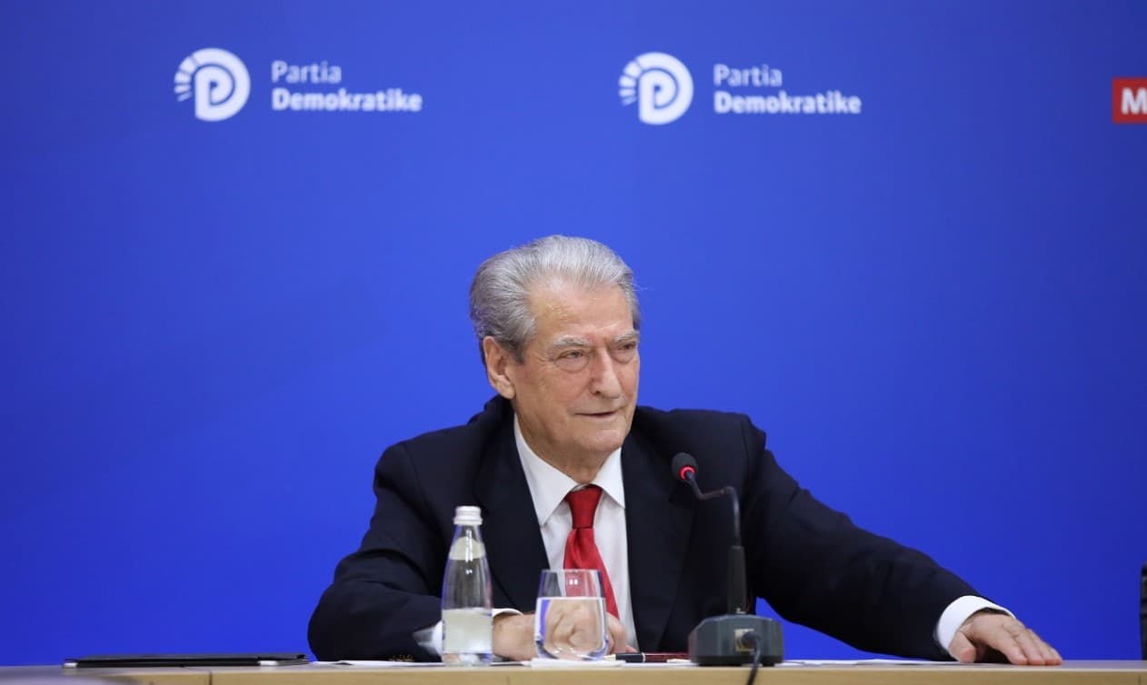 Situata në veri të Kosovës/ Berisha: Rama me deklaratat e tij rreshtohet me Putinin dhe Vuçiçin
