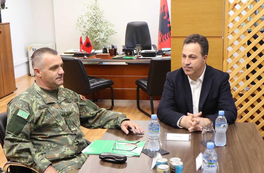  Gjeneral brigade Arben Kingji do të zëvendësojë Begajn në krye të Forcave të Armatosura