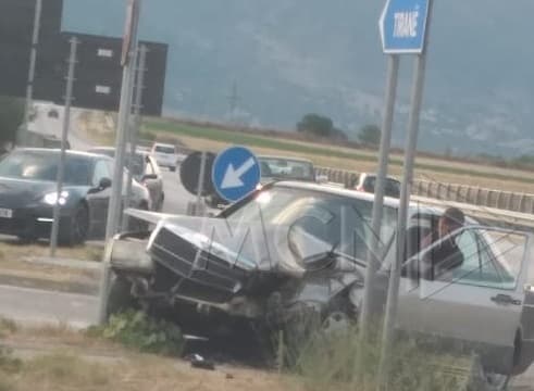 Aksident në aksin Gjirokastër-Tepelenë, plagosen katër persona