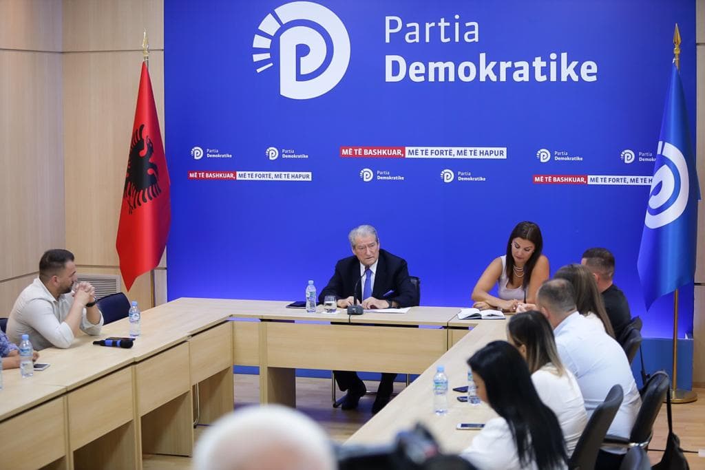  Tragjedia në Himarë/ Berisha: Janë zhdukur kamerat nga vendi i krimit, Rama të shkarkojë ministrat