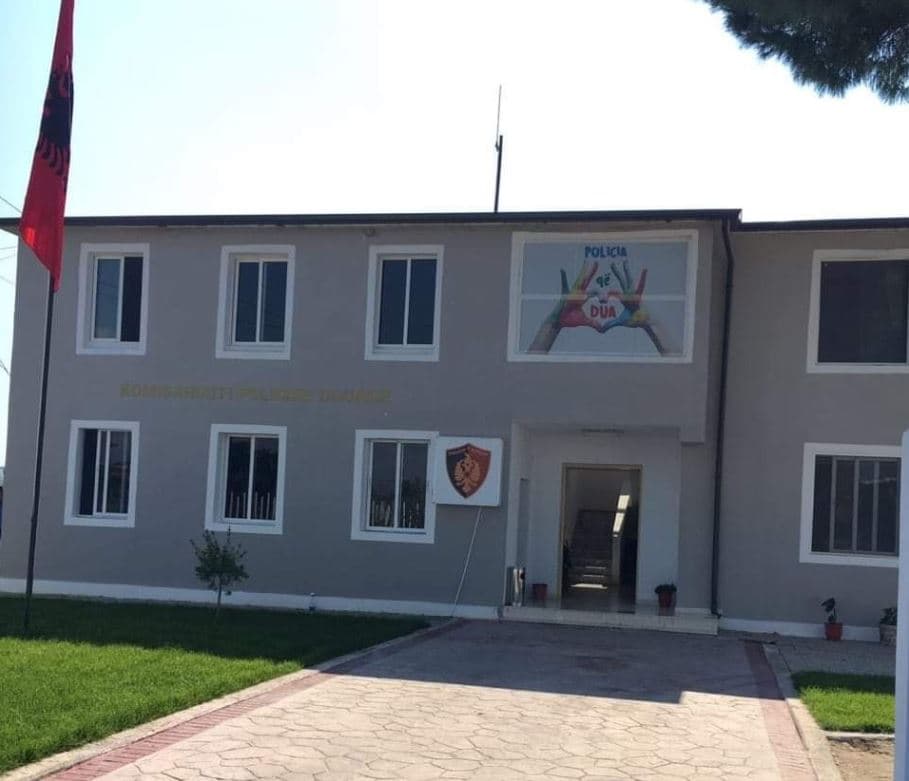   Vodhën lekët e pensioneve/ Arrestohen dy punonjësit e postës në Divjakë