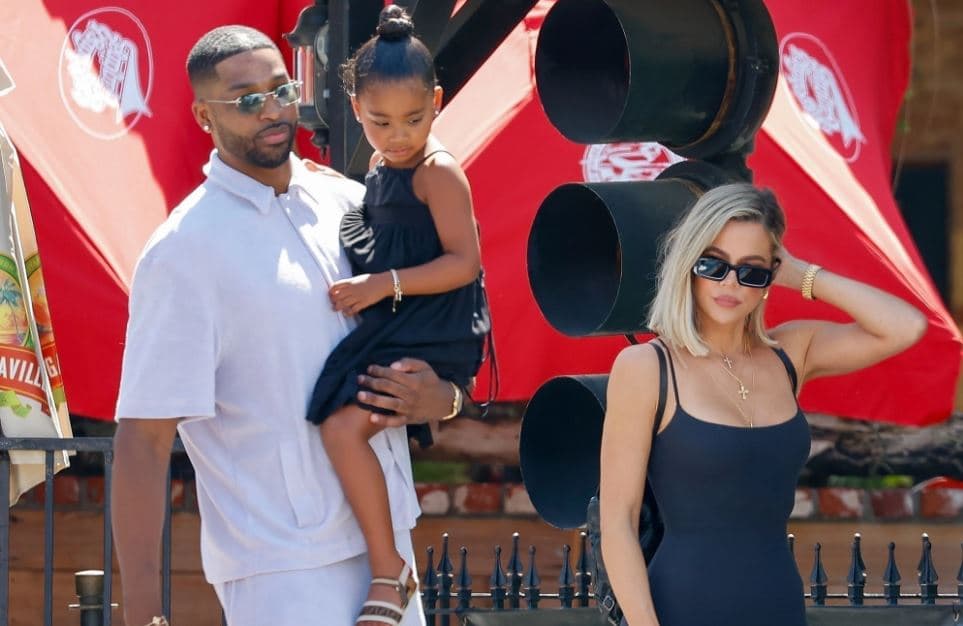 Khloé Kardashian dhe Tristan Thompson mirëpresin fëmijën e dytë së bashku