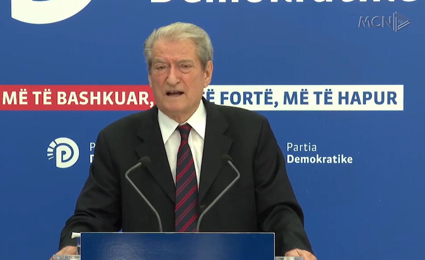 Berisha kopjon Bashën, denoncon futjen e 250 mijë tonëve naftë kontrabandë (VIDEO)