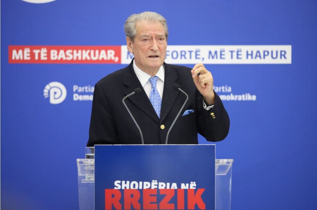 Berisha paralajmëron revoltë qytetare: Të subvencionohet bileta e transportit urban, të përgjysmohet taksa mbi naftën!