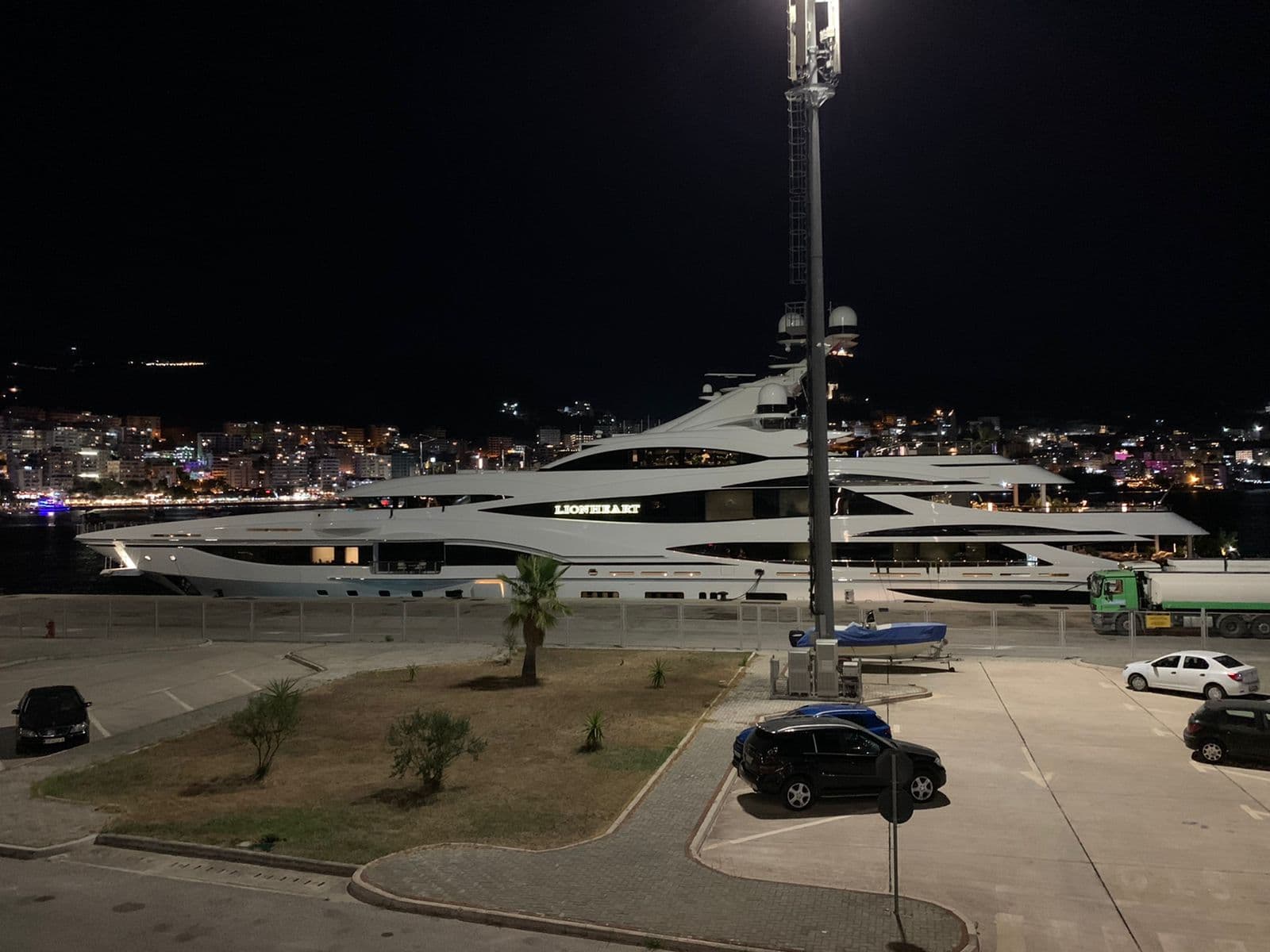 “Zemërluani” mbërrin në Sarandë