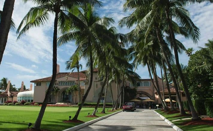 FBI “bastis” rezidencën e Donald Trump në Florida