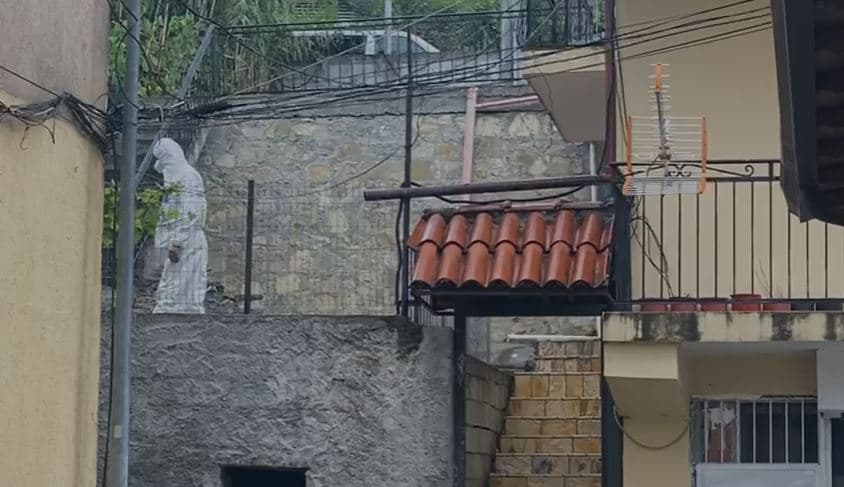 Video/ Gjendet i pajetë 46-vjeçari në Lezhë, prej tre ditësh i vdekur në banesë