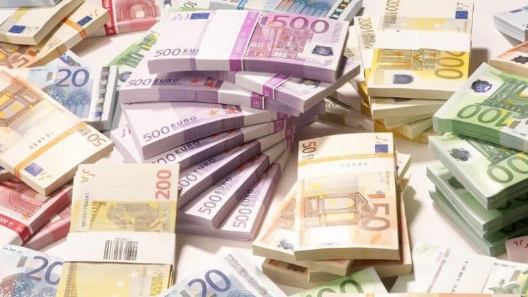 Vodhi 9 mln lekë në “Exchange”-in ku ishte e punësuar, në pranga 34-vjeçarja