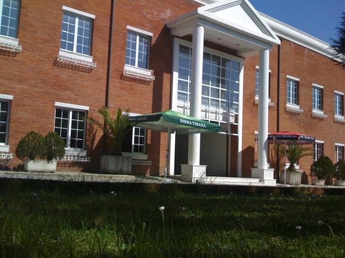 Tatimet, kontroll te “Birra Tirana”: Rezulon me parregullsi e shkelje, 1,7 milion euro detyrime