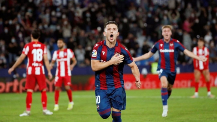 Enis Bardhi largohet nga Spanja, firmos me skuadrën kampione