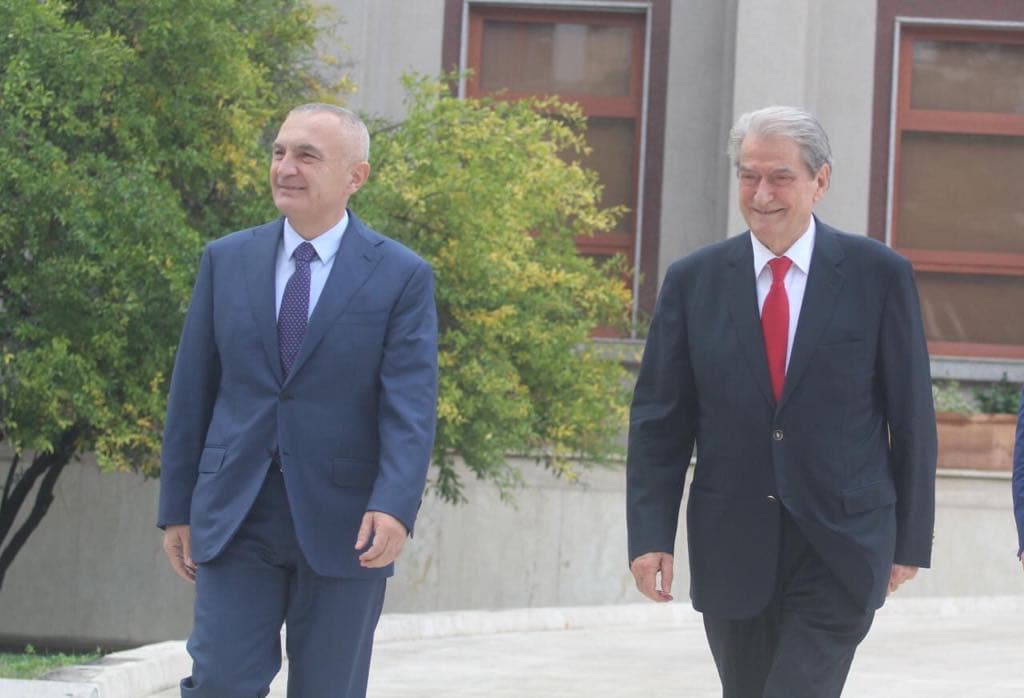     Një vjeshtë me stuhi për “çunat” e këqinj të politikës!