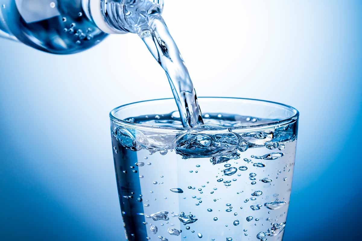 Zhduket nga supermarketet uji i gazuar, shtrenjtimi i CO2 rrezikon edhe birrën industriale