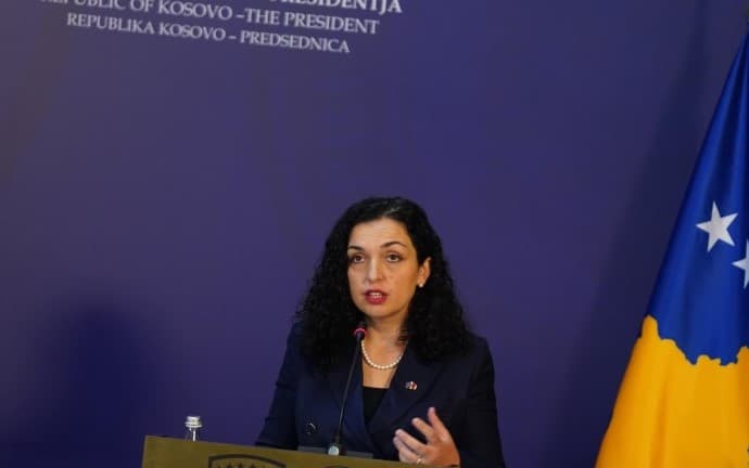 Debati mbi shaminë/ Osmani: Kushtetuta e Kosovës duhet të jetë orientim parësor