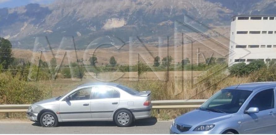Aksident në Gjirokastër, përplasen dy makina në afërsi të Kordhocës