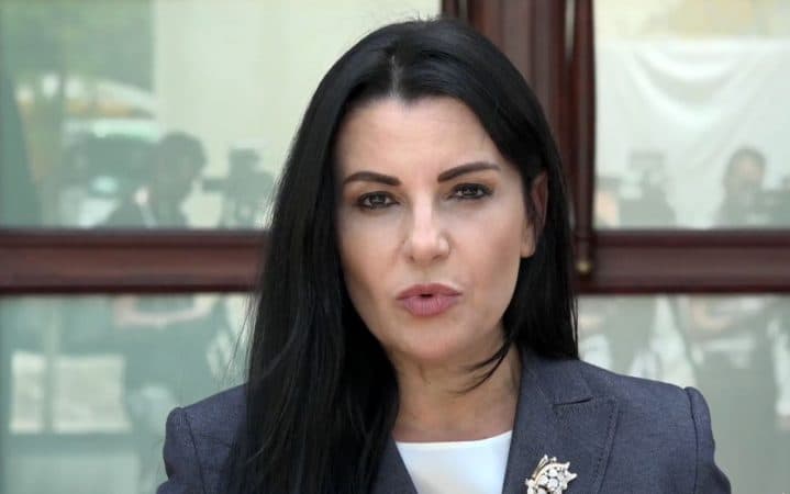Balluku: Fikni dritat para se të dilni nga shtëpia