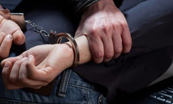 Vihet në pranga 27-vjeçari, qarkullonte me tre pasaporta false
