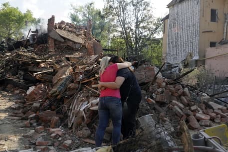 Sulmi në Kharkiv, të paktën 19 të vdekur