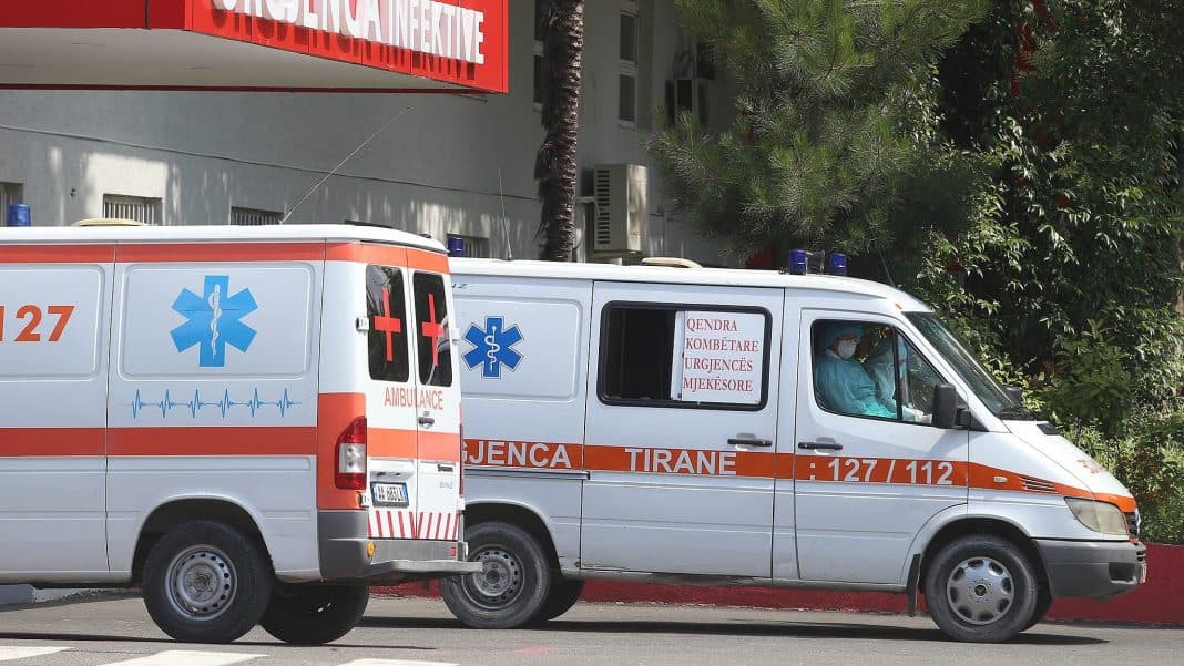 Covid-19/ Një humbje jete dhe 498 qytetarë të infektuar në 24 orët e fundit