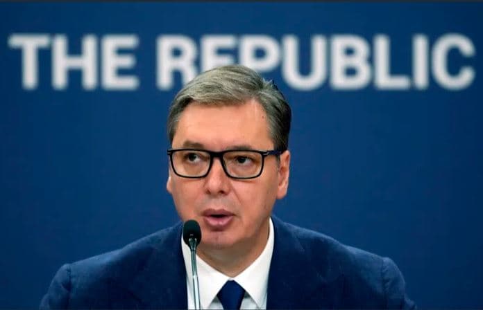 Vuçiç: Do ta mbrojmë vetë pakicën serbe nëse nuk e bën NATO
