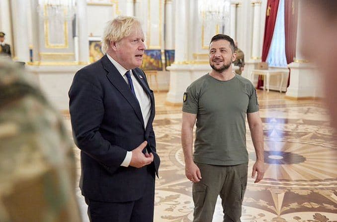 Boris Johnson viziton Ukrainën në Ditën e Pavarësisë