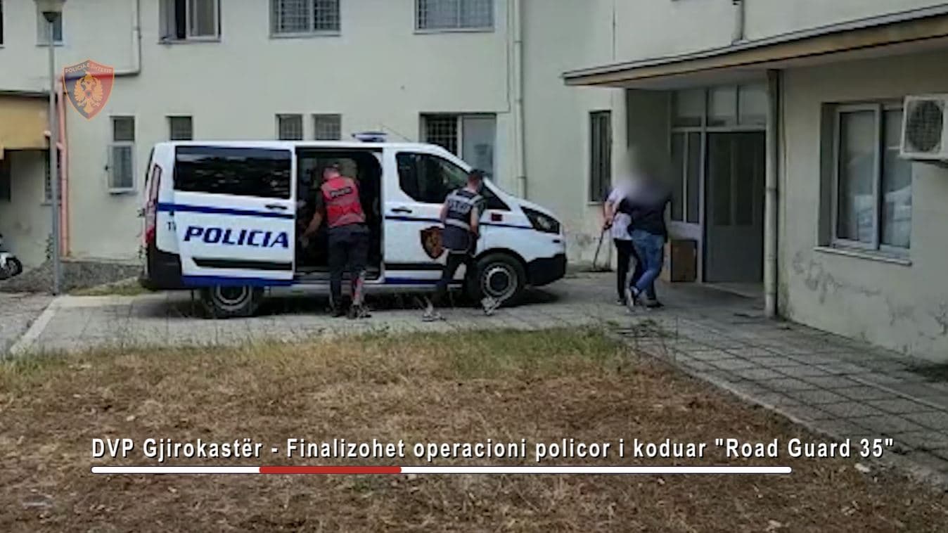 Po transportonin emigrantë të paligjshëm, arrestohen 4 persona/ Organizatorëve pakistanezë iu gjet kanabis me vete